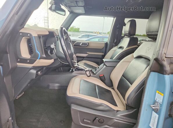 1FMEE5DP8PLB07443 2023 FORD BRONCO Teal Front interior view