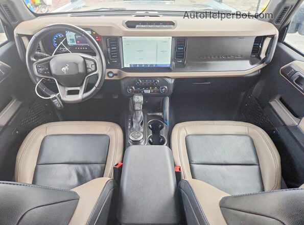 1FMEE5DP8PLB07443 2023 FORD BRONCO Teal Dashboard view