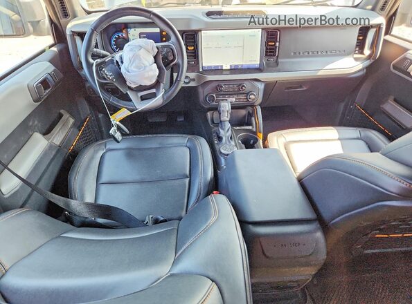 1FMEE5DPXPLB11137 2023 FORD BRONCO Blue Dashboard view