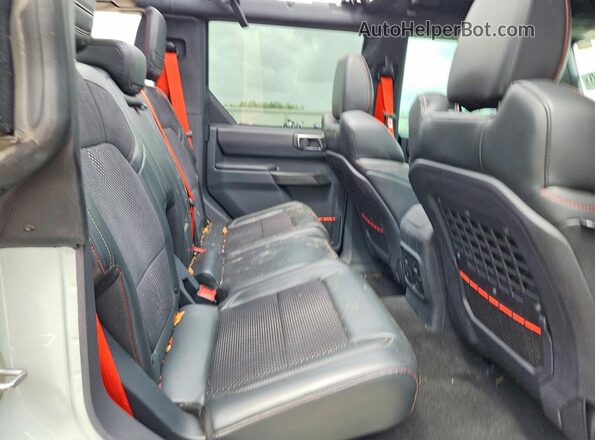 1FMEE5JR9NLA50902 2022 FORD BRONCO Teal Rear interior view