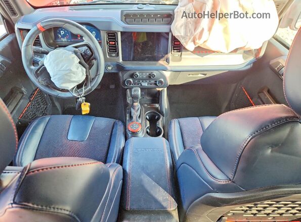 1FMEE5JR9PLB42420 2023 FORD BRONCO Red Vista del salpicadero