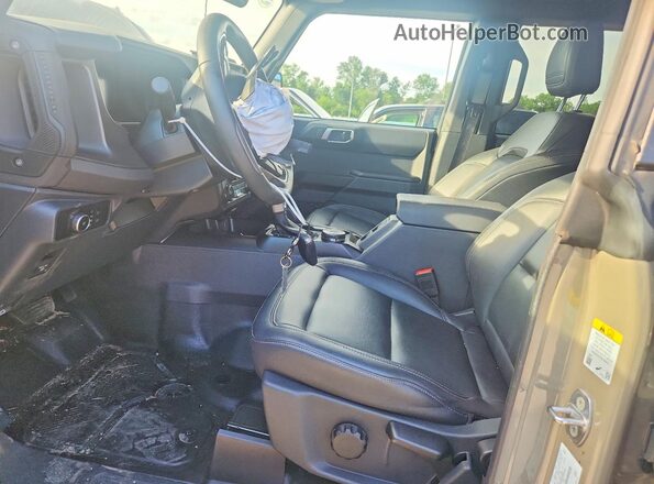 1FMEE7BHXSLA46791 2025 FORD BRONCO Gray Front interior view