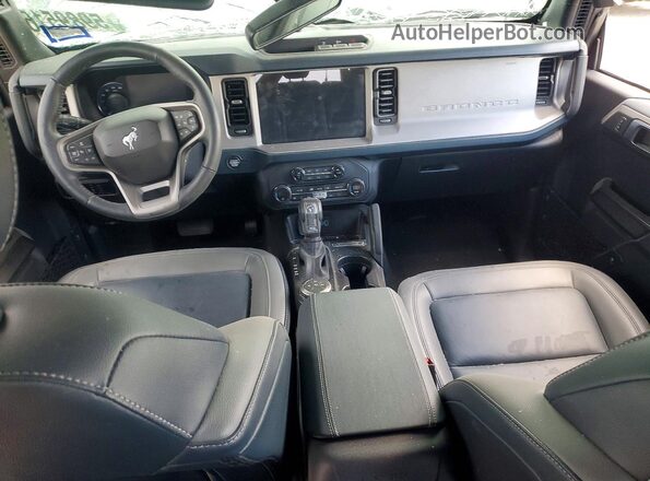 1FMEE8BP1RLA10902 2024 FORD BRONCO Gray Vista del salpicadero