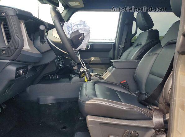 1FMEE8BP6SLB72143 2025 FORD BRONCO Tan Front interior view
