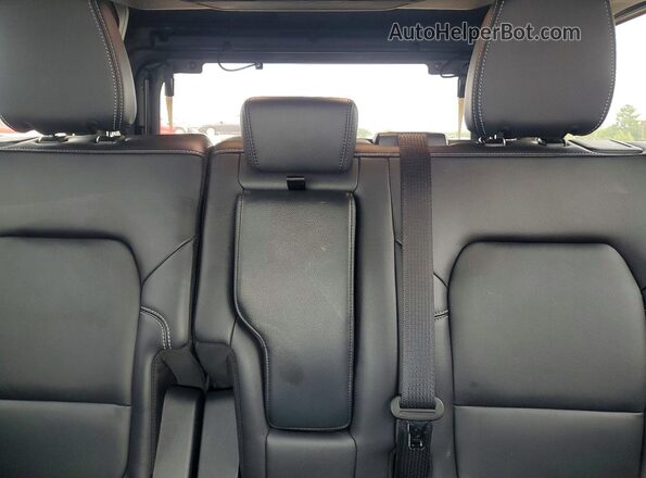 1FMEE8BP6SLB72143 2025 FORD BRONCO Tan Rear seats view
