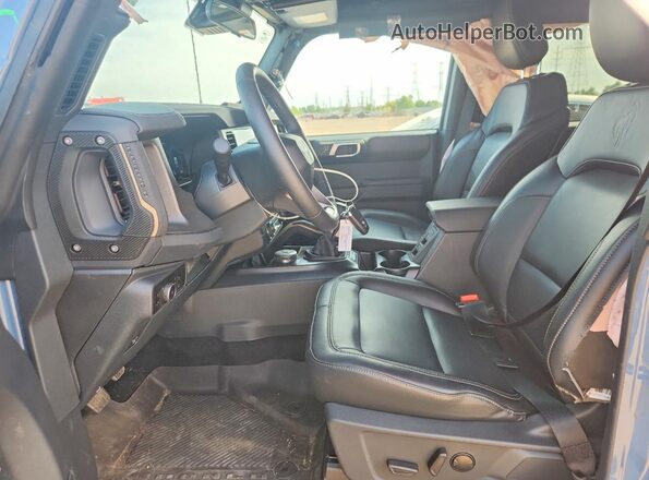 1FMEE9BH3SLB55119 2025 FORD BRONCO Синий Вид салона спереди
