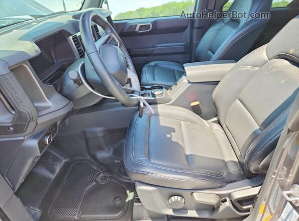 1FMEE9BH3TLA41543 2026 FORD BRONCO Gray წინა სალონის ხედი