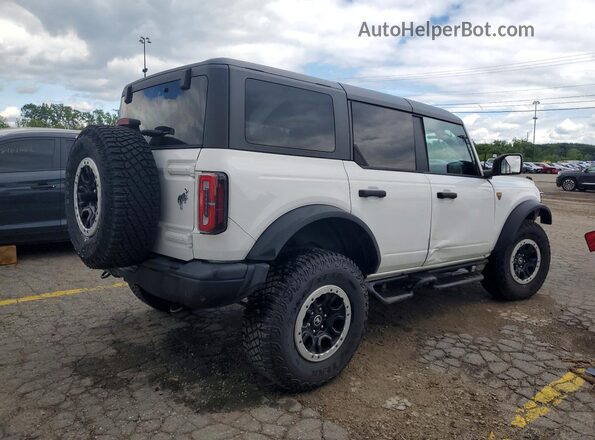 1FMEE9BP5RLA75922 2024 FORD BRONCO White Trasero derecho