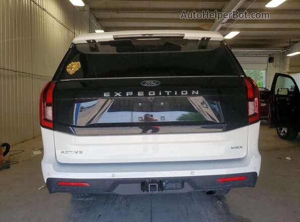 1FMJK1J87SEA12866 2025 FORD EXPEDITION White უკანა ხედი