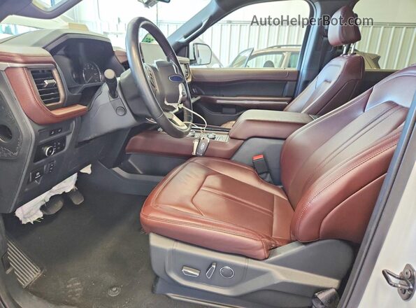 1FMJK2A80REA44705 2024 FORD EXPEDITION Белый Вид салона спереди