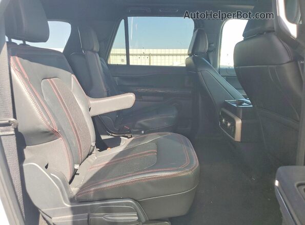 1FMJK2A80REA73685 2024 FORD EXPEDITION White Вид задньої частини салону