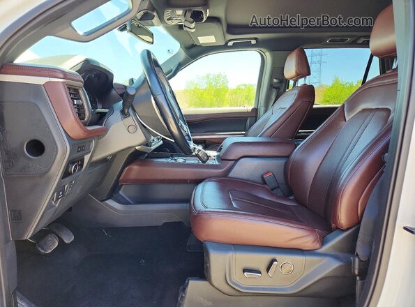 1FMJK2A89PEA28547 2023 FORD EXPEDITION White Vista interior delantera