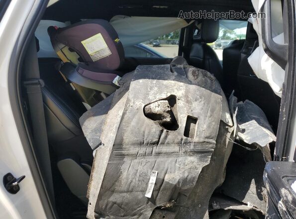 1FMJK2AT0JEA32157 2018 FORD EXPEDITION White Widok wnętrza z tyłu