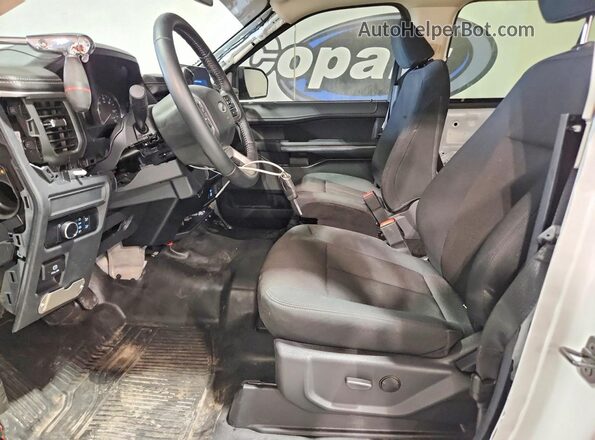1FMJU1G86REA87263 2024 FORD EXPEDITION Белый Вид салона спереди