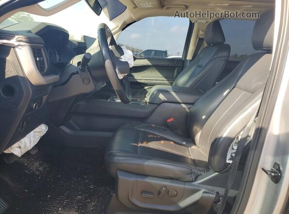 1FMJU1HT4NEA45686 2022 FORD EXPEDITION Silver Vista interior delantera