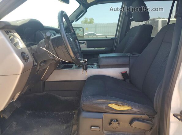 1FMJU1HT7HEA82753 2017 FORD EXPEDITION White Widok wnętrza z przodu
