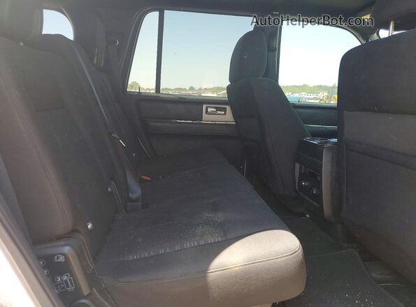 1FMJU1HT7HEA82753 2017 FORD EXPEDITION White Widok wnętrza z tyłu