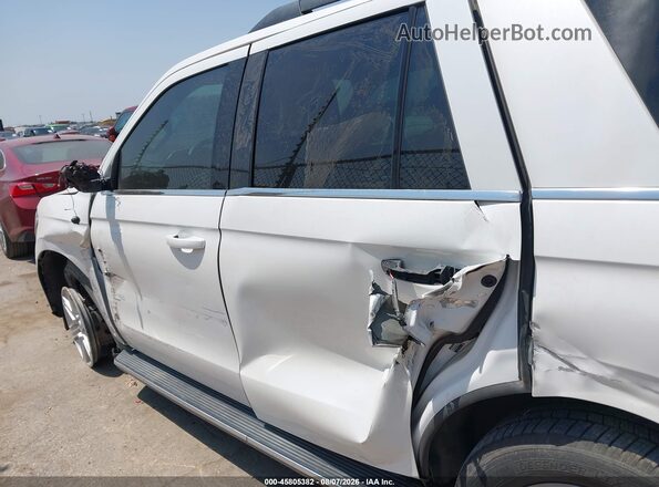 1FMJU1HT8JEA17660 2018 FORD EXPEDITION White 360 interior view