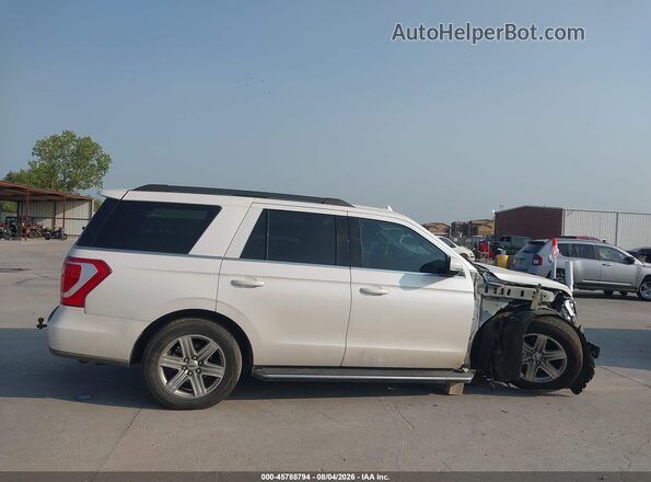 1FMJU1HTXKEA24529 2019 FORD EXPEDITION White Rear interior view