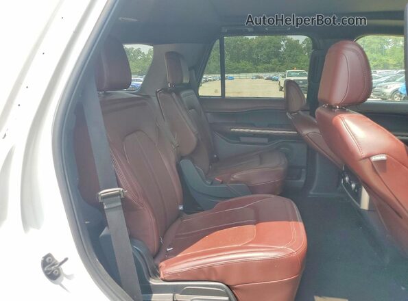 1FMJU1K85REA65391 2024 FORD EXPEDITION White Вид задньої частини салону