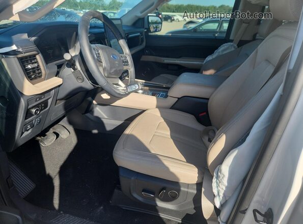 1FMJU1K86REA24297 2024 FORD EXPEDITION White Widok wnętrza z przodu