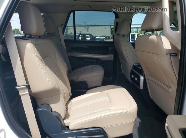 1FMJU1K89REA86227 2024 FORD EXPEDITION Белый Вид задней части салона