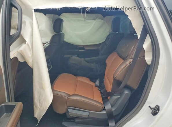 1FMJU1P8XSEA41246 2025 FORD EXPEDITION Silver უკანა სალონის ხედი
