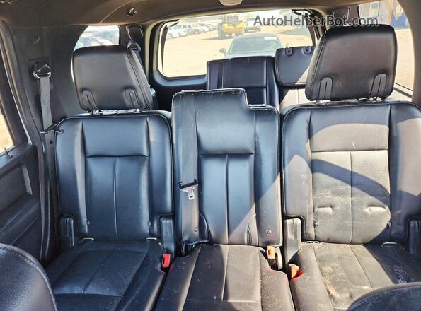 1FMJU2AT5HEA69810 2017 FORD EXPEDITION Silver Widok tylnych siedzeń