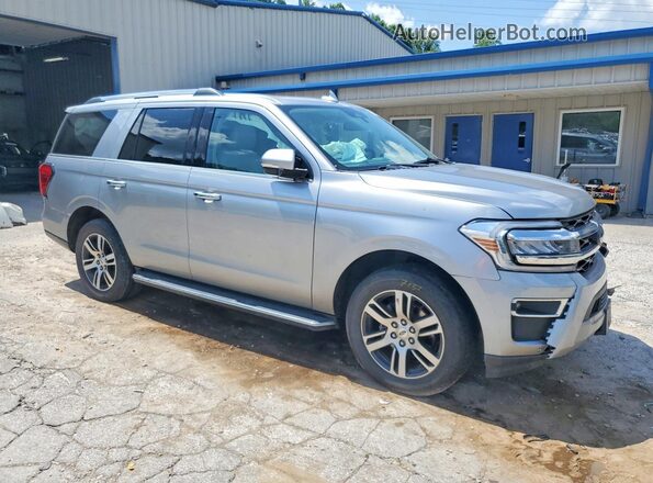 1FMJU2AT6NEA26007 2022 FORD EXPEDITION Silver Front right
