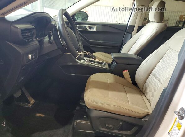 1FMSK7BH2LGB30500 2020 FORD EXPLORER White Widok wnętrza z przodu
