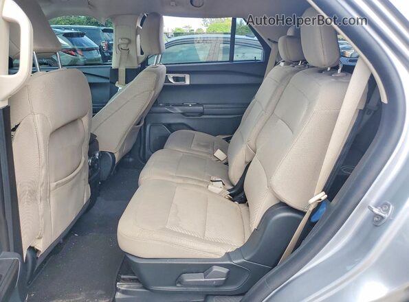 1FMSK7BH4MGA92141 2021 FORD EXPLORER Silver Սալոնի հետևի տեսք