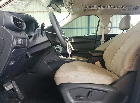 1FMSK7BH9MGB28020 2021 FORD EXPLORER White Widok wnętrza z przodu