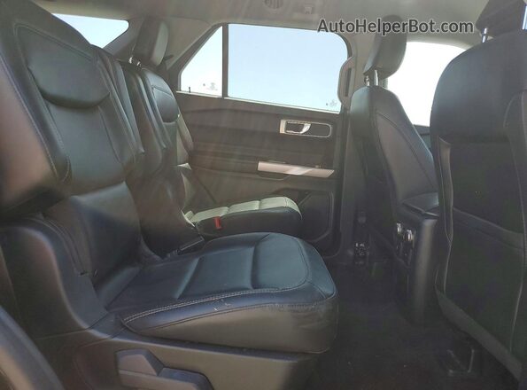 1FMSK7DH0NGC51834 2022 FORD EXPLORER Black Rear interior view