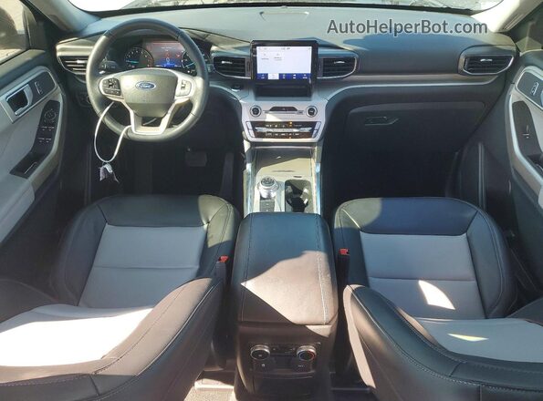 1FMSK7DH0PGB77866 2023 FORD EXPLORER Gray Vista del salpicadero