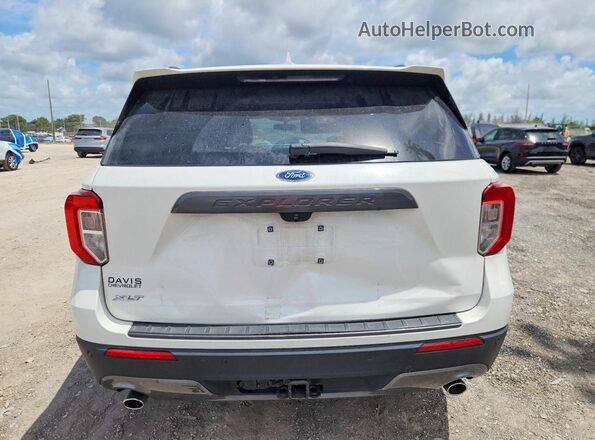 1FMSK7DH2NGB69684 2022 FORD EXPLORER White Rear view