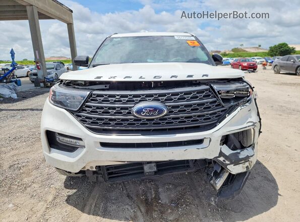 1FMSK7DH2NGB69684 2022 FORD EXPLORER White Front view