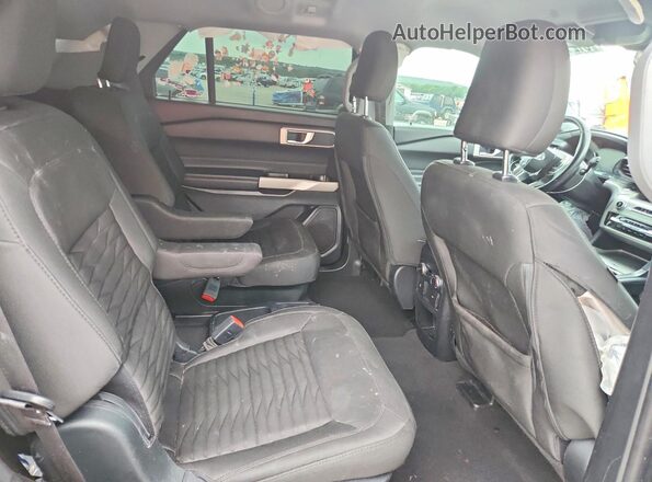 1FMSK7DH3MGB16359 2021 FORD EXPLORER Gray Widok wnętrza z tyłu