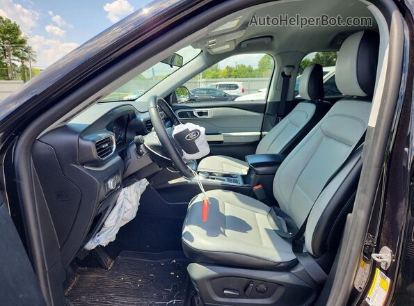 1FMSK7DH3MGC26795 2021 FORD EXPLORER Charcoal Vista interior delantera