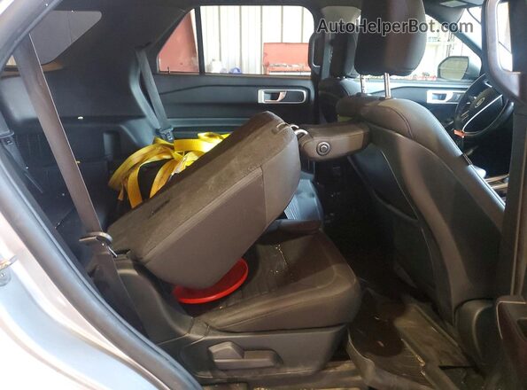 1FMSK7DH5LGB35249 2020 FORD EXPLORER Silver უკანა სალონის ხედი