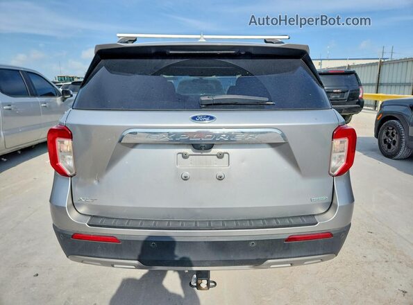 1FMSK7DH5LGB92518 2020 FORD EXPLORER Silver Widok z tyłu