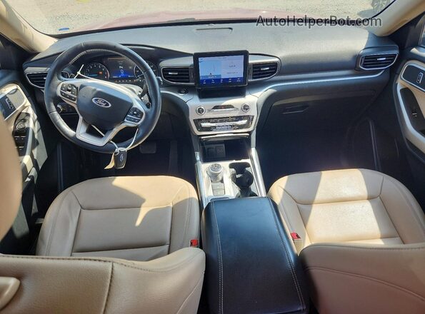 1FMSK7DH5MGA27554 2021 FORD EXPLORER Red Vista del salpicadero