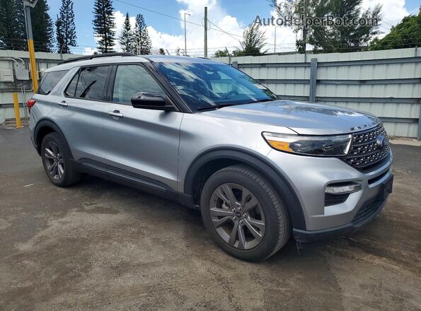 1FMSK7DH5NGA16815 2022 FORD EXPLORER Silver Front right