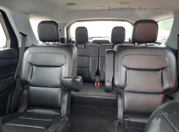 1FMSK7DH5NGA49491 2022 FORD EXPLORER Белый Вид задних сидений