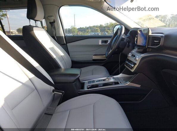 1FMSK7DH6MGC38410 2021 FORD EXPLORER Silver Front interior view