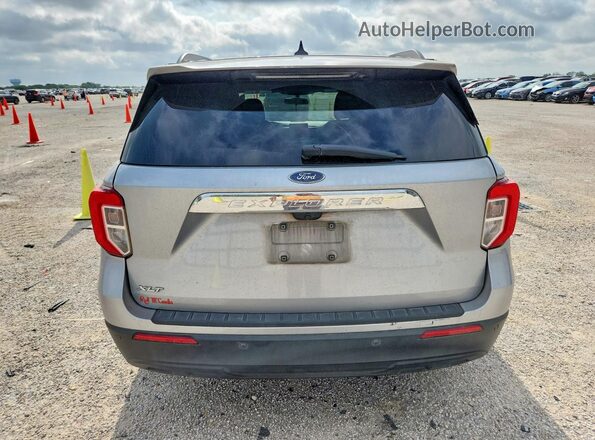 1FMSK7DH6PGC13172 2023 FORD EXPLORER Серебряный Вид сзади