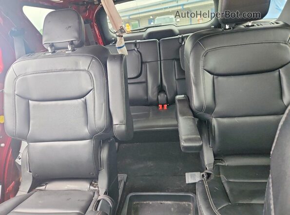 1FMSK7DH7MGC51120 2021 FORD EXPLORER Red Rear seats view