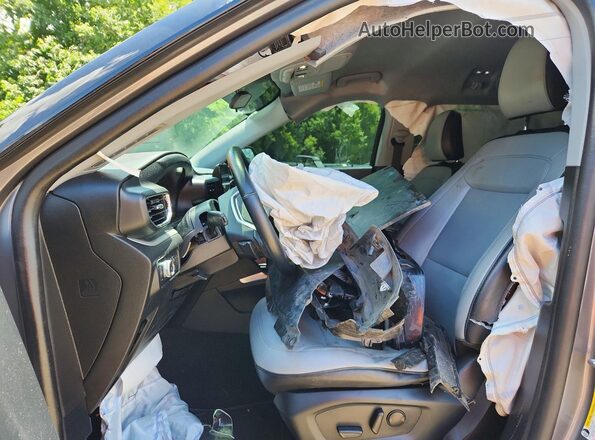 1FMSK7DH8MGA78126 2021 FORD EXPLORER Серый Вид салона спереди