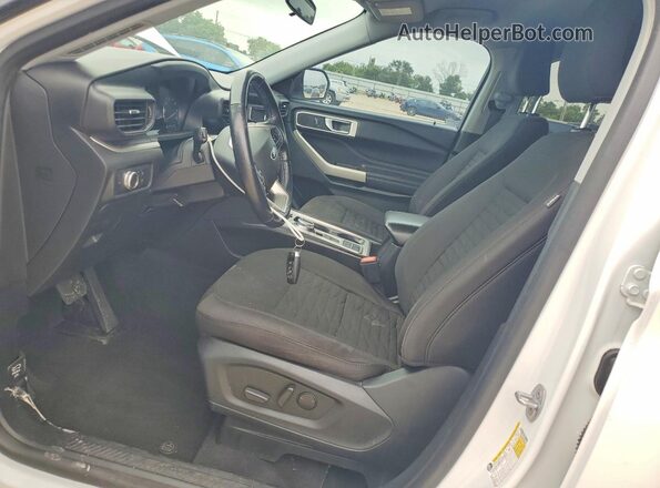 1FMSK7DHXMGB59385 2021 FORD EXPLORER Белый Вид салона спереди