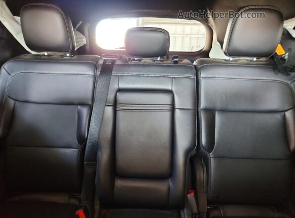 1FMSK7FH0LGB29601 2020 FORD EXPLORER Blue Rear seats view