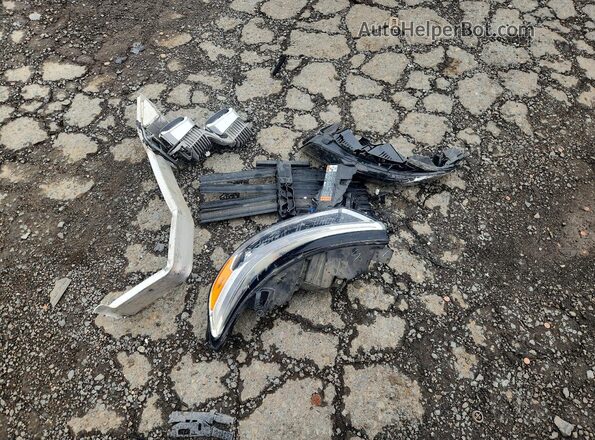 1FMSK7FH2MGB86691 2021 FORD EXPLORER Silver Widok naklejki z numerem VIN